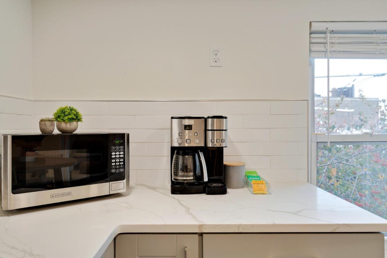 King Suite Luxurious, Modern Couple Retreat Philadelphia Exterior photo
